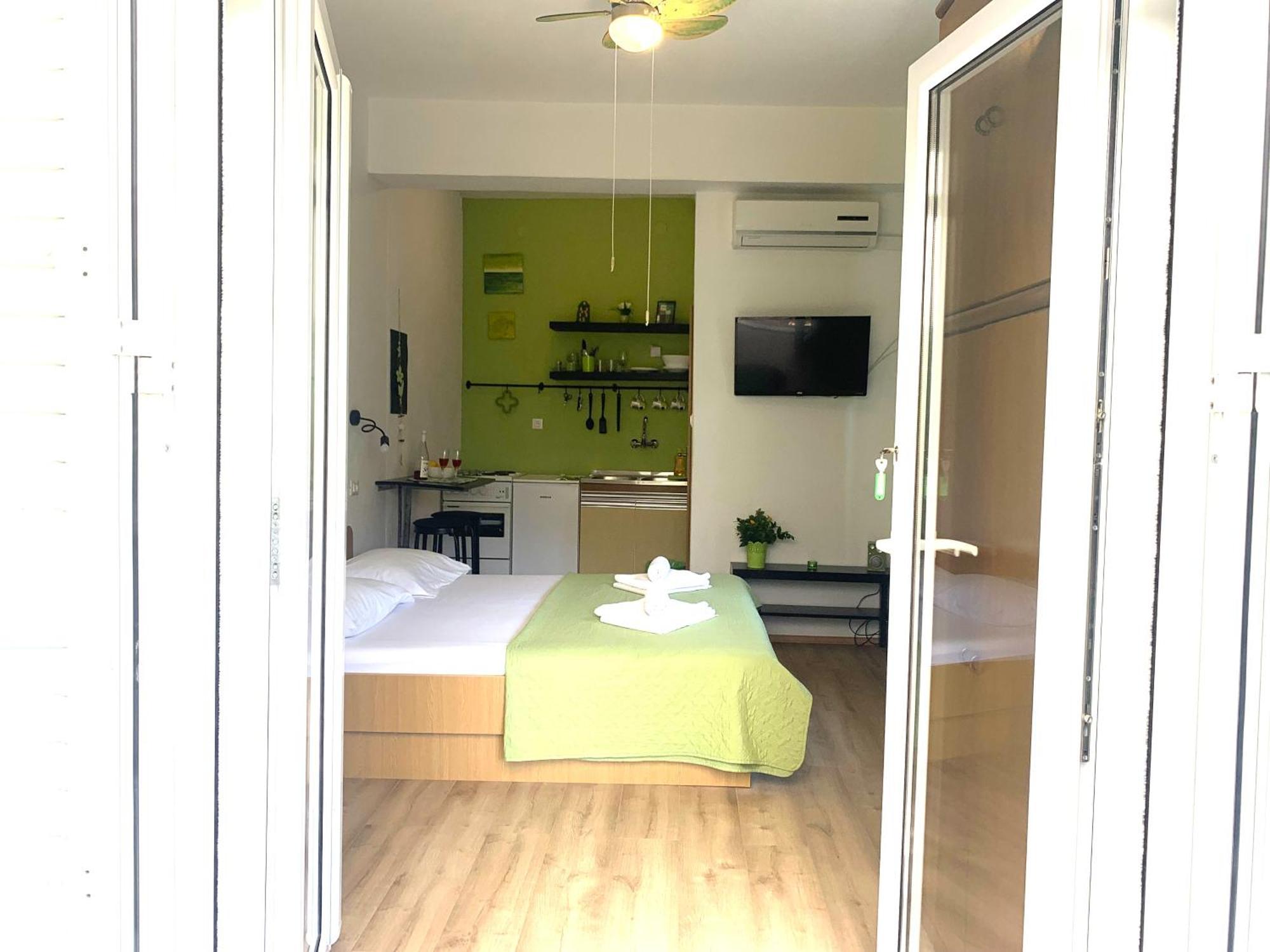פודגורה Apartments Garden House חדר תמונה